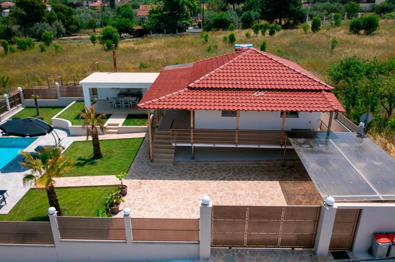 Villa Liana , Private Villa With Pool And Garden Vergia Exterior foto